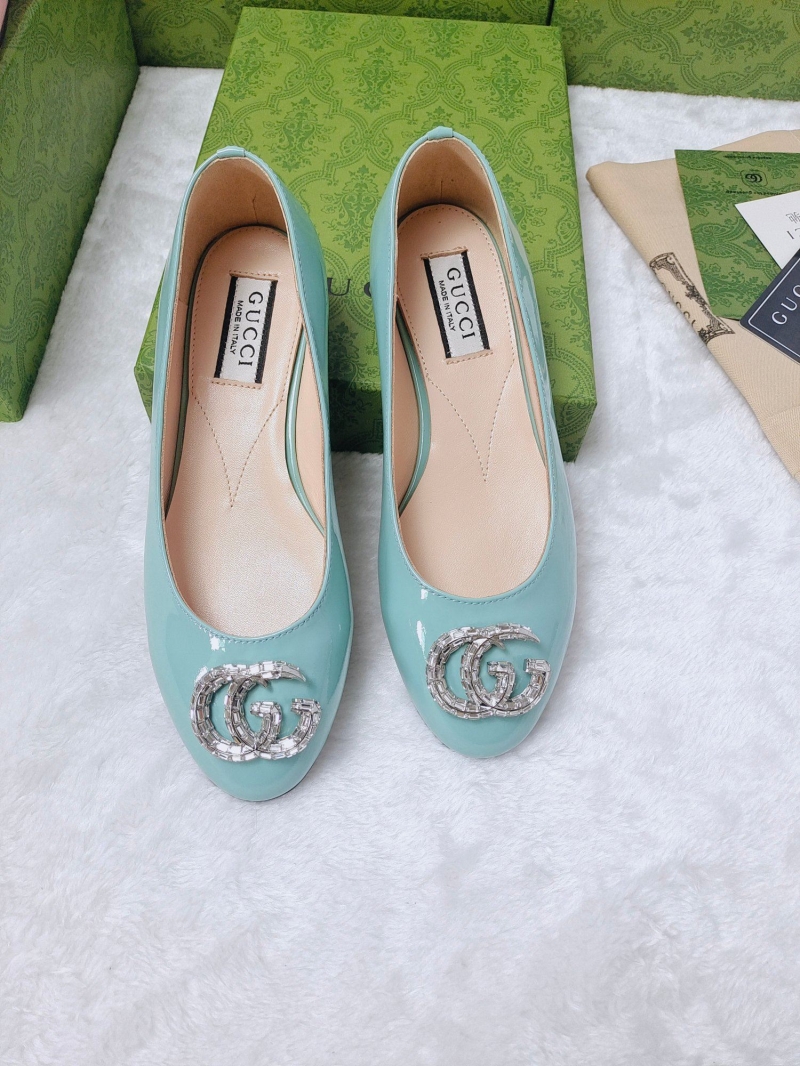 Gucci Flat Shoes